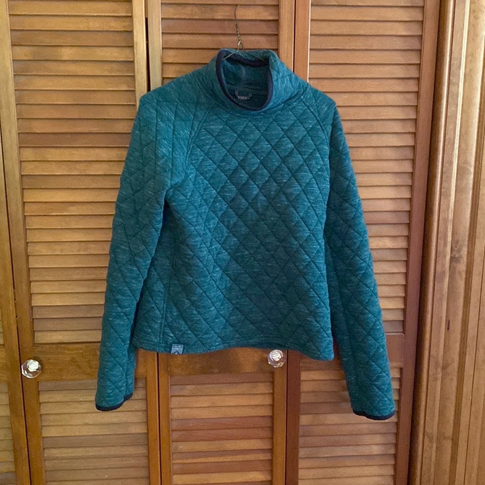 Oiselle quilted sweatshirt